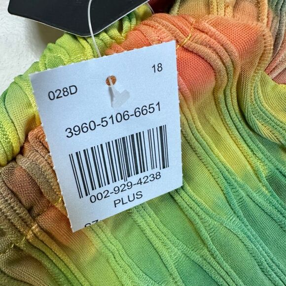 NWT Plus Size Tie Dye Ruched Butt Lifting  Design Bike Shorts - Size 2X/3X - Picture 9 of 11